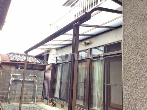 堺市中区 エクステリア工事 雨除け屋根 LIXILリクシル スピーネ 1階用 R型アール屋根