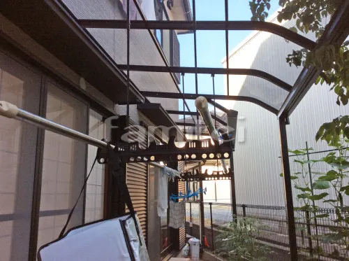 堺市中区 エクステリア工事 雨除け屋根 レギュラーテラス屋根 1階用 R型アール屋根 物干し 2ヶ所