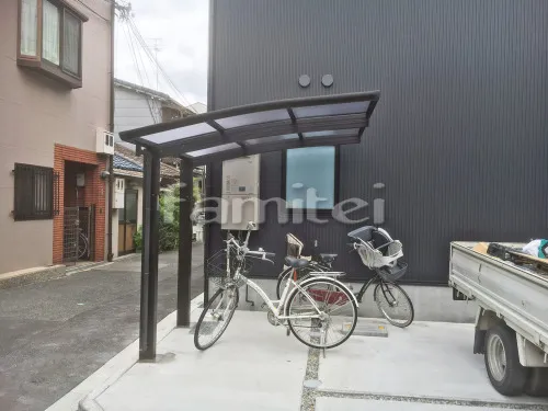 大阪市西成区 エクステリア工事 自転車バイク屋根 YKKAP レイナポートグランミニ 駐輪場屋根 サイクルポート R型アール屋根