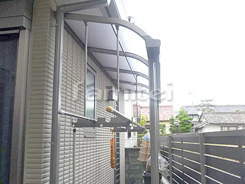 茨木市 新築シンプル オープン外構 玄関まわり 門柱 アプローチ サイクルポート 目隠しフェンス塀 ウッドデッキ テラス屋根