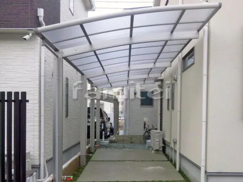 尼崎市 エクステリア工事 カーポート YKKAP レイナポートグラン 縦2台用(縦連棟) R型アール屋根