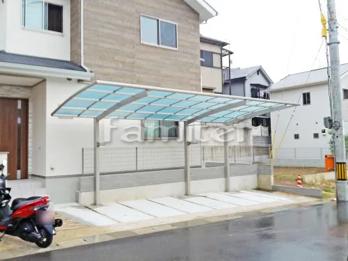 京都市伏見区 エクステリア工事 カーポート YKKAP レイナポートグラン 縦1.5台用(1台+延長 縦連棟) R型アール屋根