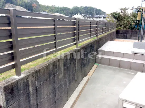 和歌山市 リフォーム外構工事 目隠しフェンス塀 LIXILリクシル セレビューR3型 お庭 化粧砂利敷き