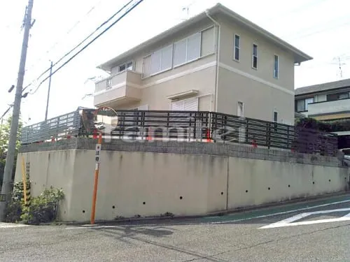 川西市 リフォーム部分工事 木製調目隠しフェンス塀 YKKAP ルシアスＨ03型