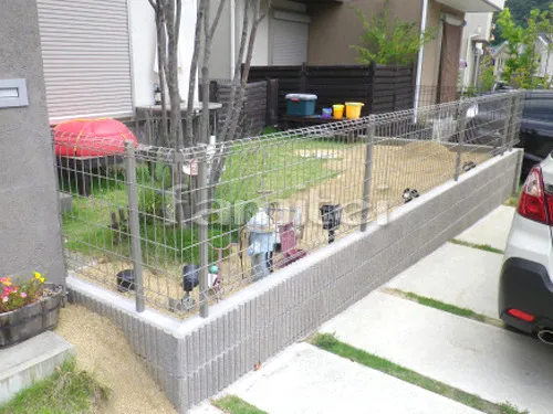 茨木市 リフォーム部分工事 境界フェンス塀 LIXILリクシル ハイグリッドフェンスUF8型 化粧ブロック ユニソン ジャスティ