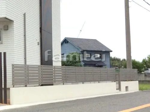 和歌山市 新築シンプル オープン外構 門柱 アプローチ カーポート 目隠しフェンス 洗濯干し屋根