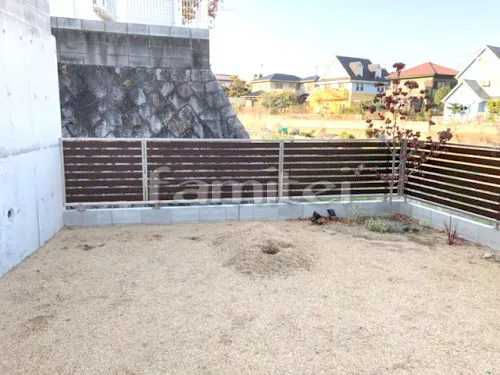 奈良市 エクステリア工事 木製調目隠しフェンス塀 YKKAP ルシアスF04型