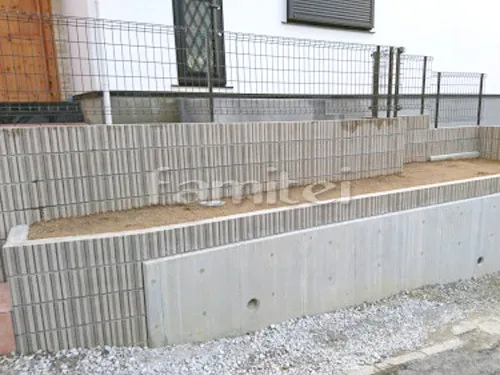 大和郡山市 新築オープン外構 境界フェンス塀 LIXILリクシル ハイグリッドフェンスUF8型 化粧ブロック