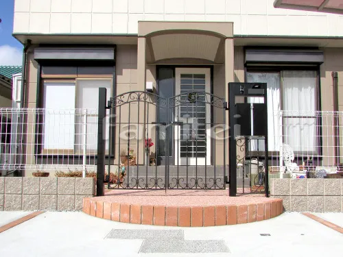 三木市 リフォームナチュラル セミクローズ外構 玄関まわり アプローチ 門柱 門扉 カーポート