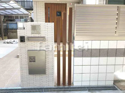 池田市 新築シンプル オープン外構 玄関まわり 門柱 アプローチ カーポート 土間コンクリート