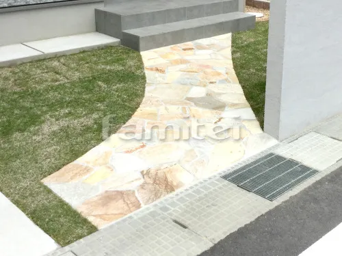 甲賀市 新築シンプル オープン外構 門柱 カーポート 土間コンクリート