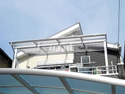 大阪市平野区 エクステリア工事 カーポート YKKAP レイナポートグラン 横2台用(ワイド ツイン) R型アール屋根　ベランダ屋根 YKKAP ヴェクターテラス屋根(ベクター) 2階用 F型フラット屋根