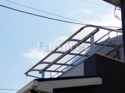 高石市 エクステリア工事 ベランダ屋根 レギュラーテラス屋根 2階用 R型アール屋根 物干し 既存テラス撤去