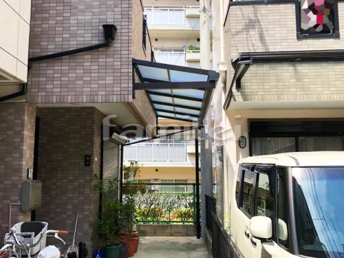 大阪市平野区 エクステリア工事 柱なし雨除け屋根 YKKAP ソラリアF 1階用 F型フラット屋根