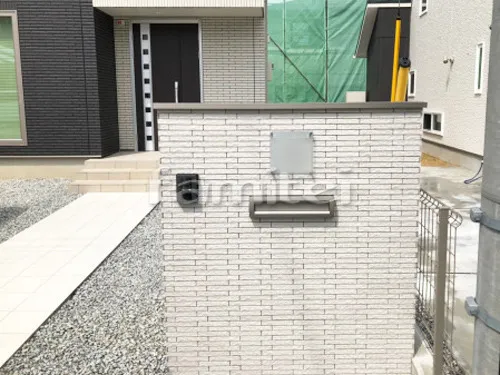 木津川市 新築シンプル オープン外構 カーポート 目隠しフェンス塀