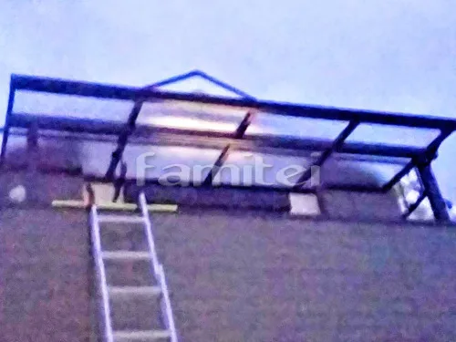 枚方市 エクステリア工事 ベランダ屋根 YKKAP ソラリアテラス屋根 2階用 F型フラット屋根 物干し カーポート YKKAP レイナポートグラン 1台用(単棟) R型アール屋根