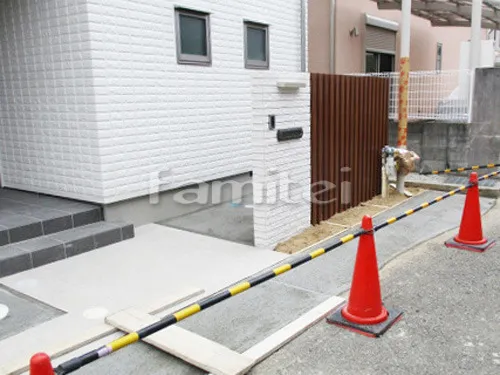 宝塚市 新築シンプル オープン外構 門柱目隠しフェンス塀 土間コンクリート