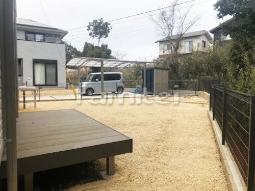 甲賀市 お庭のリフォーム 姫高麗芝 真砂土 境界フェンス　カーポート2台 物置