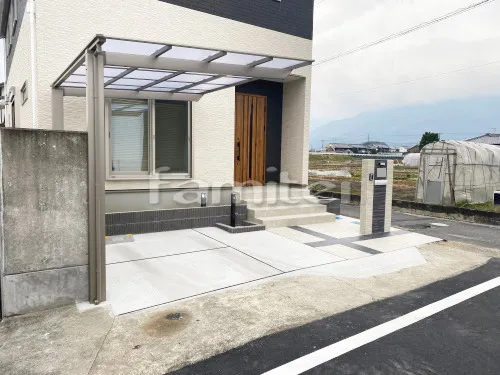 葛城市 新築シンプル オープン外構 モダン門柱  カーポート テラス屋根