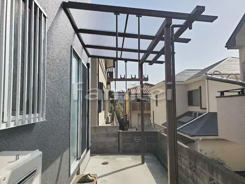 神戸市北区 エクステリア工事 フル木製調テラス屋根(パーゴラ風) 三協アルミ ナチュレ 1階用 F型フラット屋根 物干し