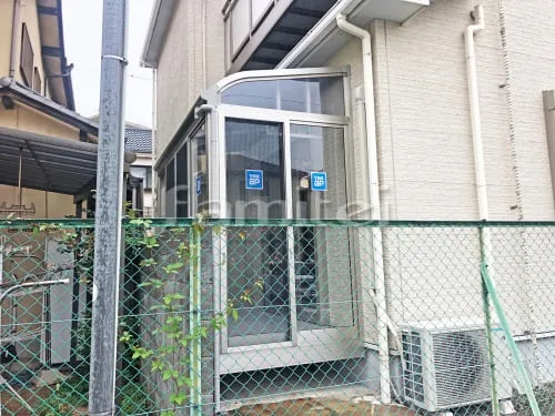 岸和田市 エクステリア工事 ガーデンルーム YKKAP ソラリア サンルーム R型アール屋根 網戸(正面 側面) 物干し
