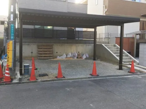 堺市 新築シンプル オープン外構 門柱 玄関アプローチ 木製調カーポート
