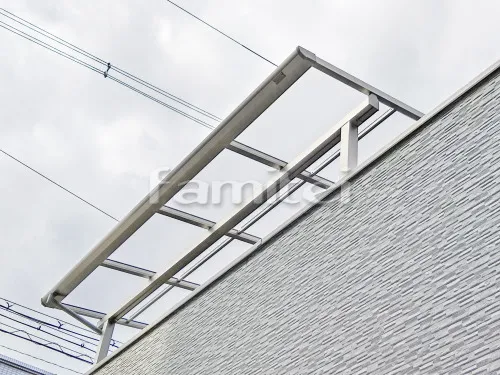 東大阪市 エクステリア工事 ベランダ屋根 YKKAP ソラリアテラス屋根 2階用 F型フラット屋根