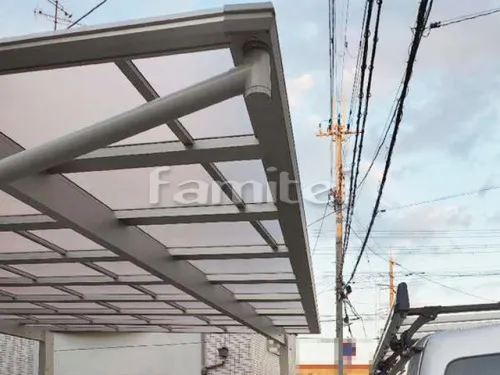 伊丹市 エクステリア工事 カーポート YKKAP エフルージュグラン 横2台用(ワイド ツイン) F型フラット屋根 屋根材 ポリカーボネート トーメイマット