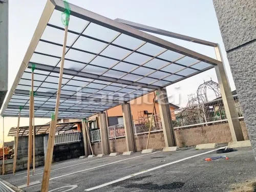 富田林市 エクステリア工事 カーポート 四国化成 マイポートNext 後柱仕様 横4台用(ワイド) F型フラット屋根