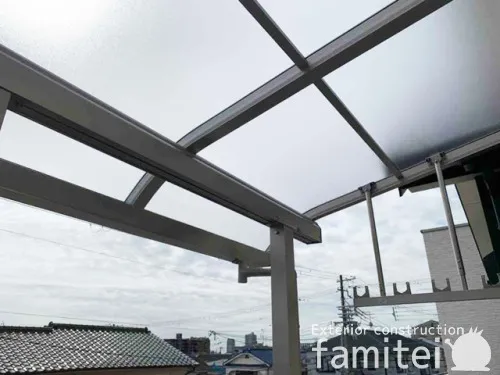 神戸市 エクステリア工事 ベランダ屋根 YKKAP ソラリアテラス屋根 2階用 R型アール屋根 物干し