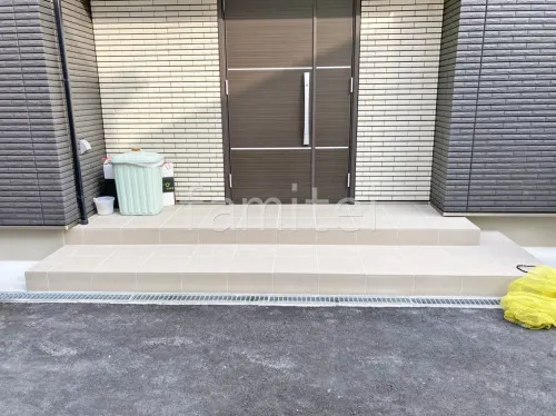 大阪市 新築シンプル セミクローズ外構