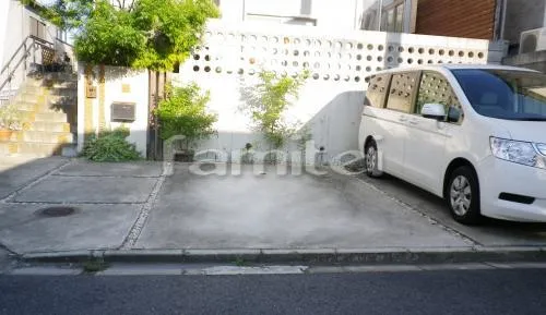 車庫ガレージ 草目地 防草コンクリート加工