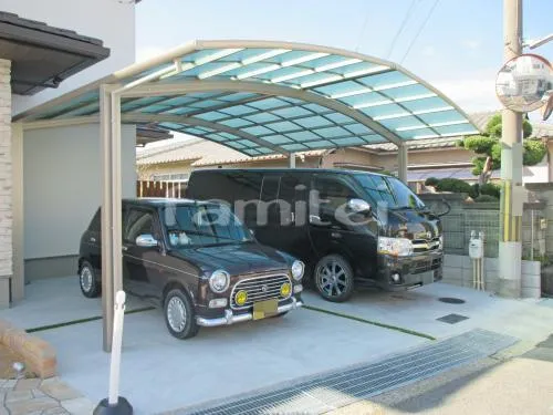 ガレージまわり 駐車場屋根 土間コンクリート