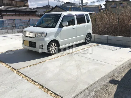 駐車場ガレージ床 土間コンクリート 化粧砂利目地