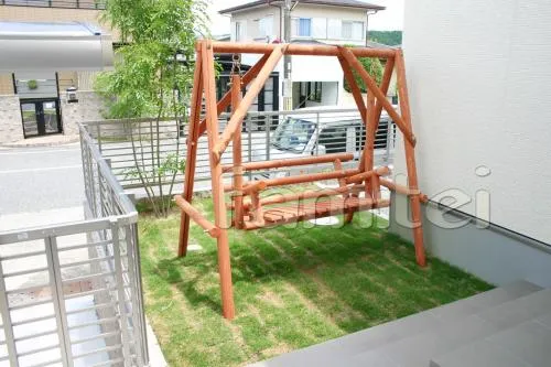 芝生　プレゼント DIY木製ブランコ