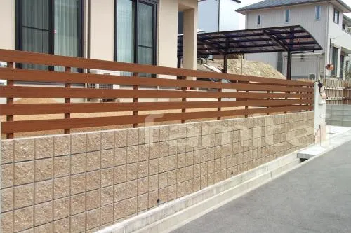 木製フェンス調 目隠しアルミ板塀