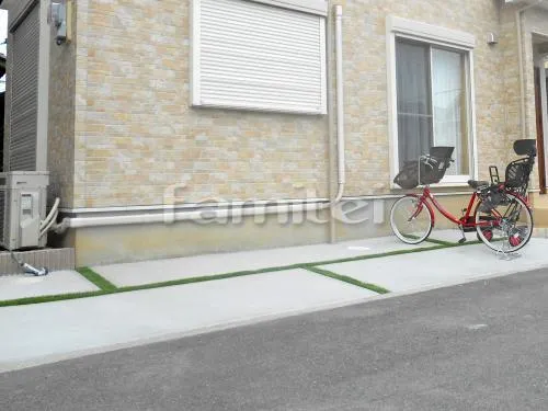 駐輪場ガレージ床 土間コンクリート 本物そっくり人工芝目地