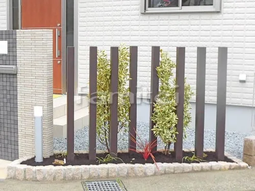 木製調デザインアルミ角柱 プランパーツ 角材 ピンコロ石花壇 サビ 下草 低木 植栽