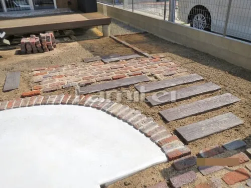 玄関アプローチ コンクリート製枕木(擬木) ニッコー リアルウッドランバー床材 LY-70 LY-100 ユニソン ソイルレンガペティート