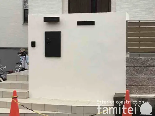 塗り壁門柱 アイカ工業 ジョリパット塗装 宅配ボックス