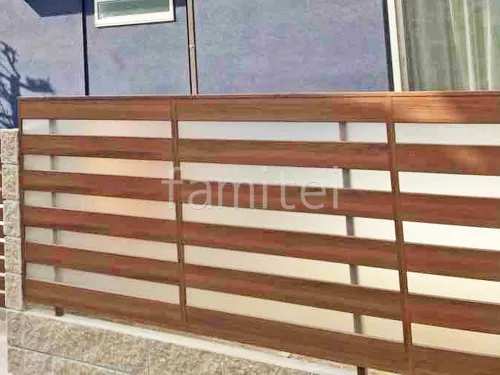 ブロック塀 （化粧ブロック） ユニソン シャモティ  アルミ形材 フェンス LIXIL 木製調AA YT1型 横採光 目隠し 採光 木調・ラティス