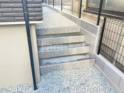 化粧ブロック階段 ユニソン シャモティ