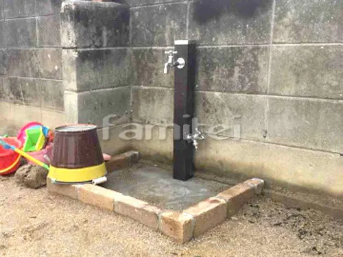 立水栓 ユニソン スプレスタンド チョコブラウン 蛇口2個シルバー レンガ囲い水受け(パン) 土間モルタル仕上げ 洗い場