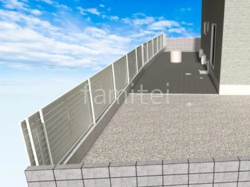 目隠しフェンス　砂利敷き