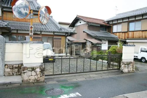 車庫門扉　跳ね上げ式門扉