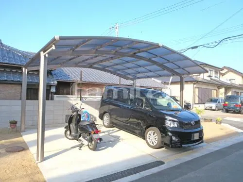 ガレージまわり 駐車場屋根 土間コンクリート