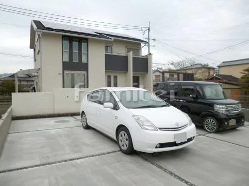 駐車場ガレージ床 土間コンクリート バラス砕石目地