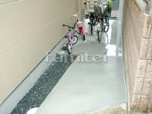 自転車置場 土間コンクリート 伸縮目地