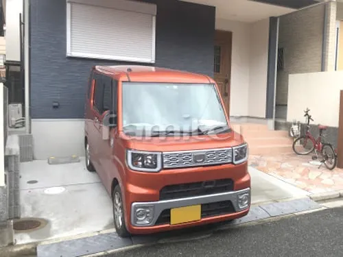 駐車場ガレージ床 土間コンクリート タイヤ止めブロック(車止め)