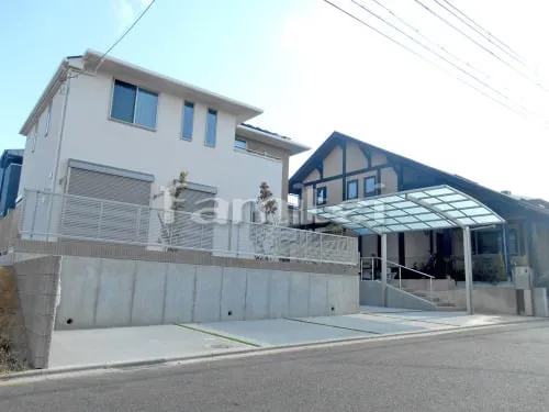 ガレージまわり 駐車場屋根 土間コンクリート